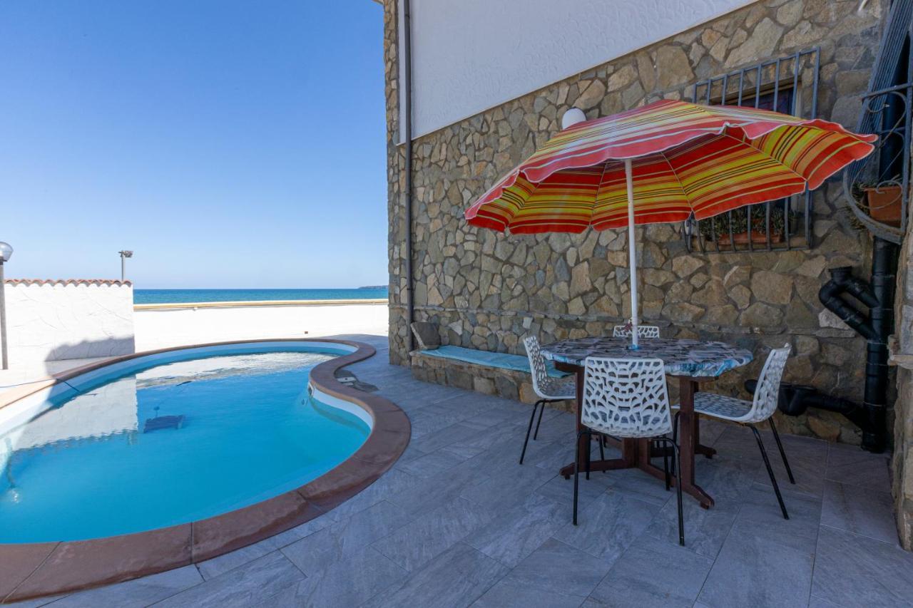 Casa Vacanza Barbera - In Riva Al Mare Villa Trappeto  Luaran gambar
