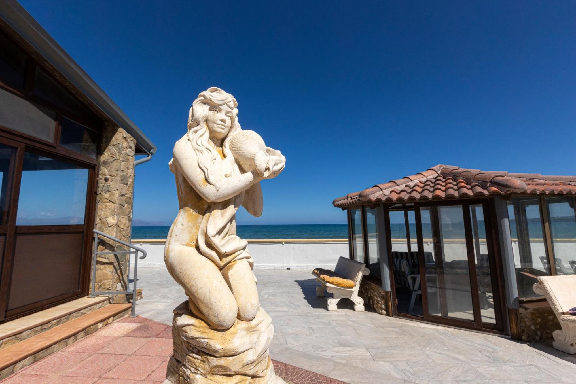 Casa Vacanza Barbera - In Riva Al Mare Villa Trappeto  Luaran gambar