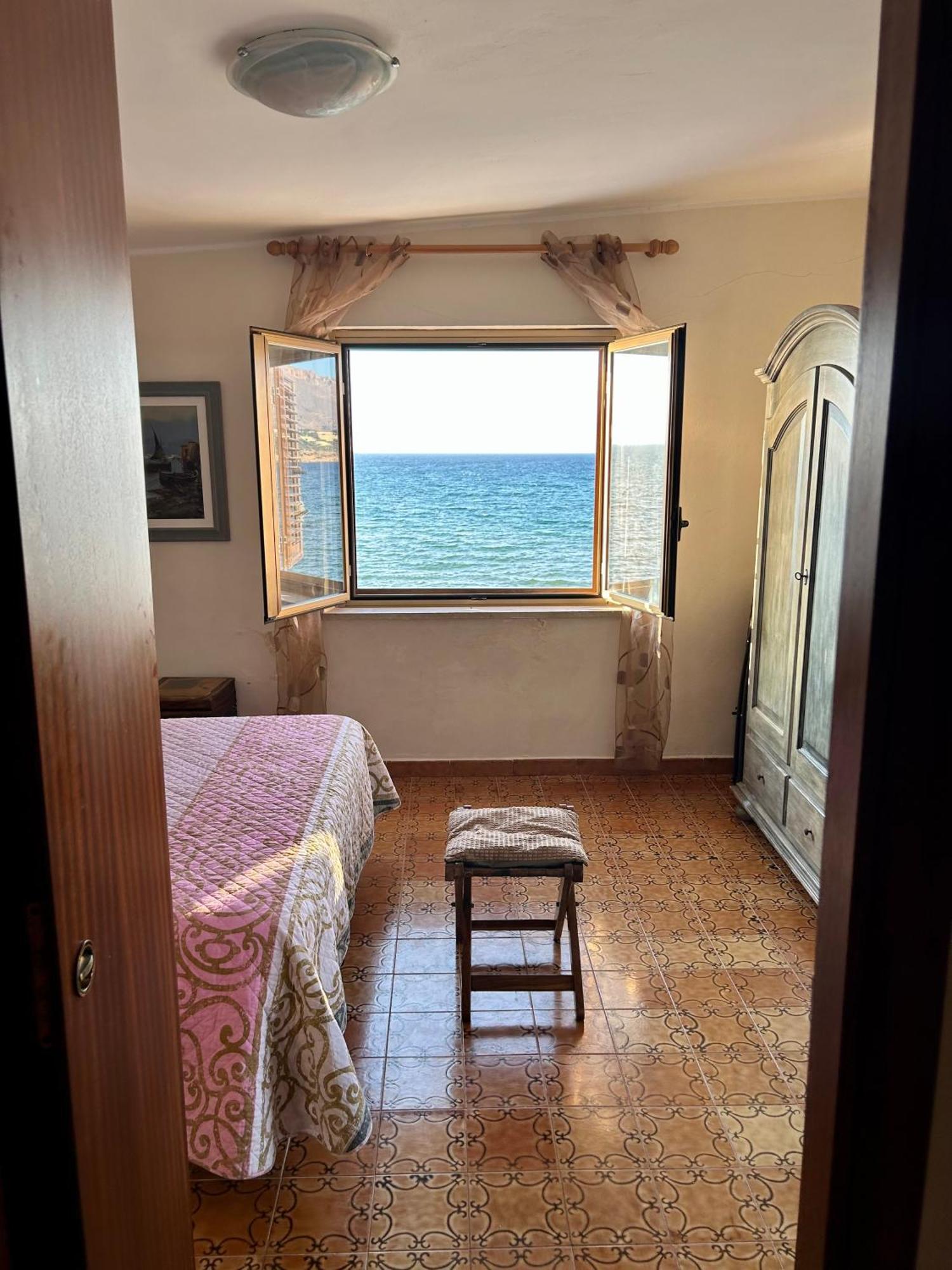 Casa Vacanza Barbera - In Riva Al Mare Villa Trappeto  Luaran gambar