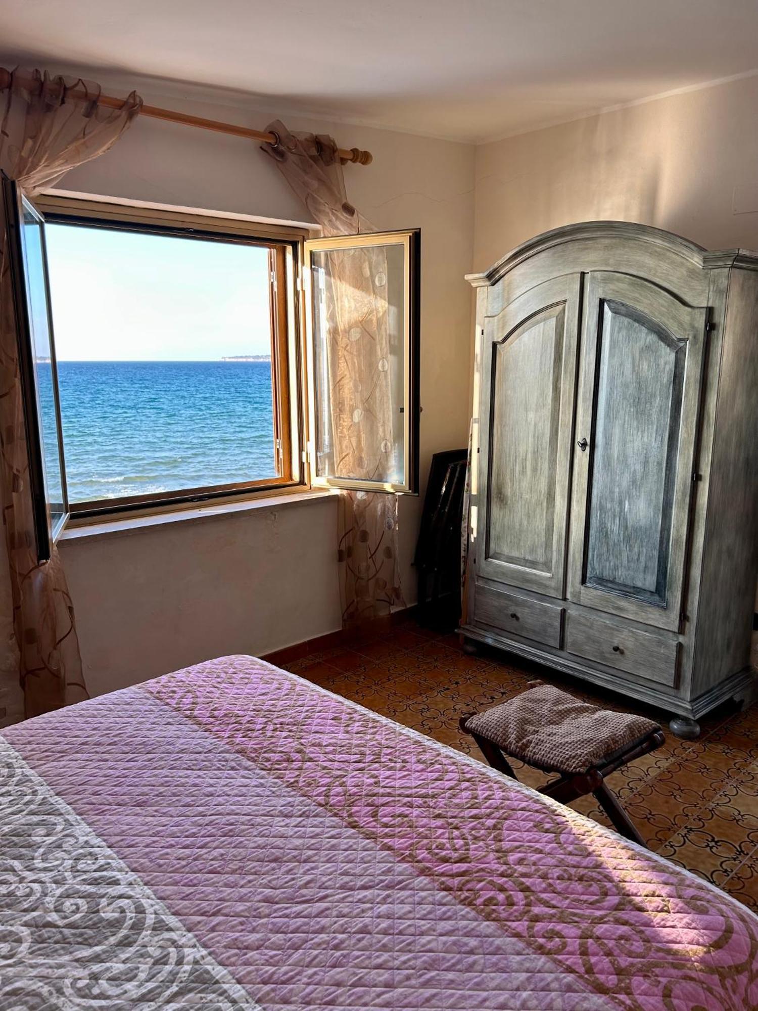 Casa Vacanza Barbera - In Riva Al Mare Villa Trappeto  Luaran gambar